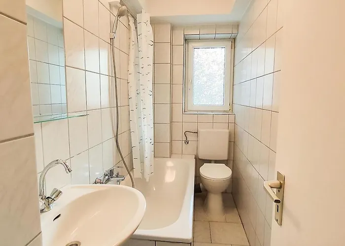 Homes Of Ruhr - Monteurwohnung Hafenkiez Ντούισμπουργκ