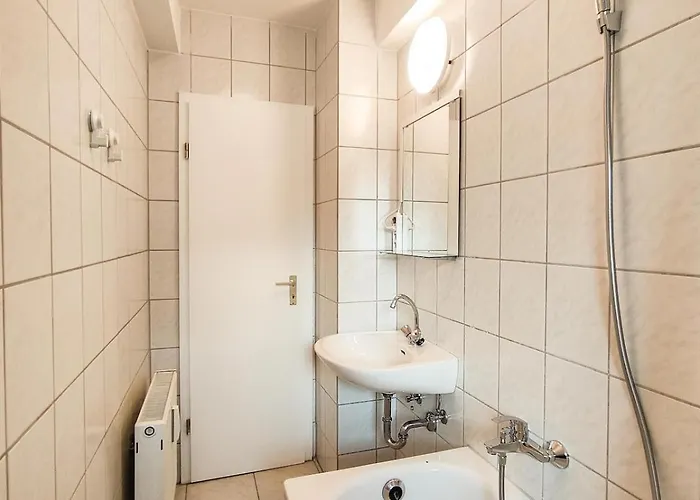 Homes Of Ruhr - Monteurwohnung Hafenkiez * Ντούισμπουργκ